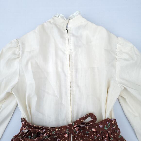 VTG Peasant Prairie Polly Finders Hand smocked Dress 1960s Bishop Sleeve Sz 8 - Picture 13 of 16